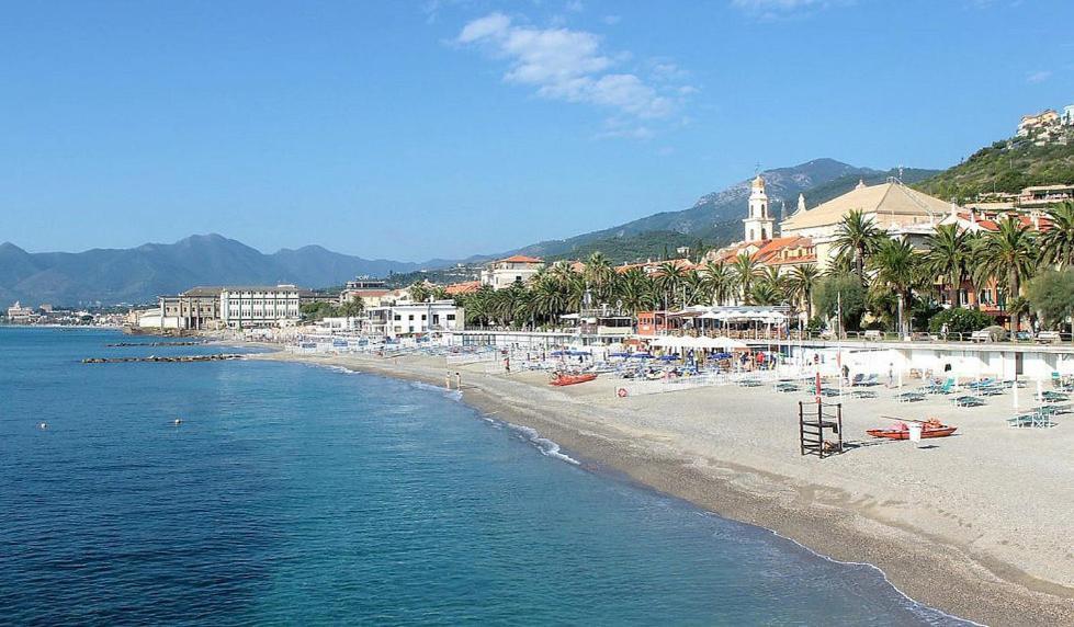 Appartamento 100Mt Dal Mare Loano Exterior photo